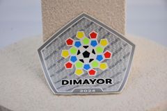 5 Colorway Down Jacket 0.4mm Silicone Labels On Woven Fabric